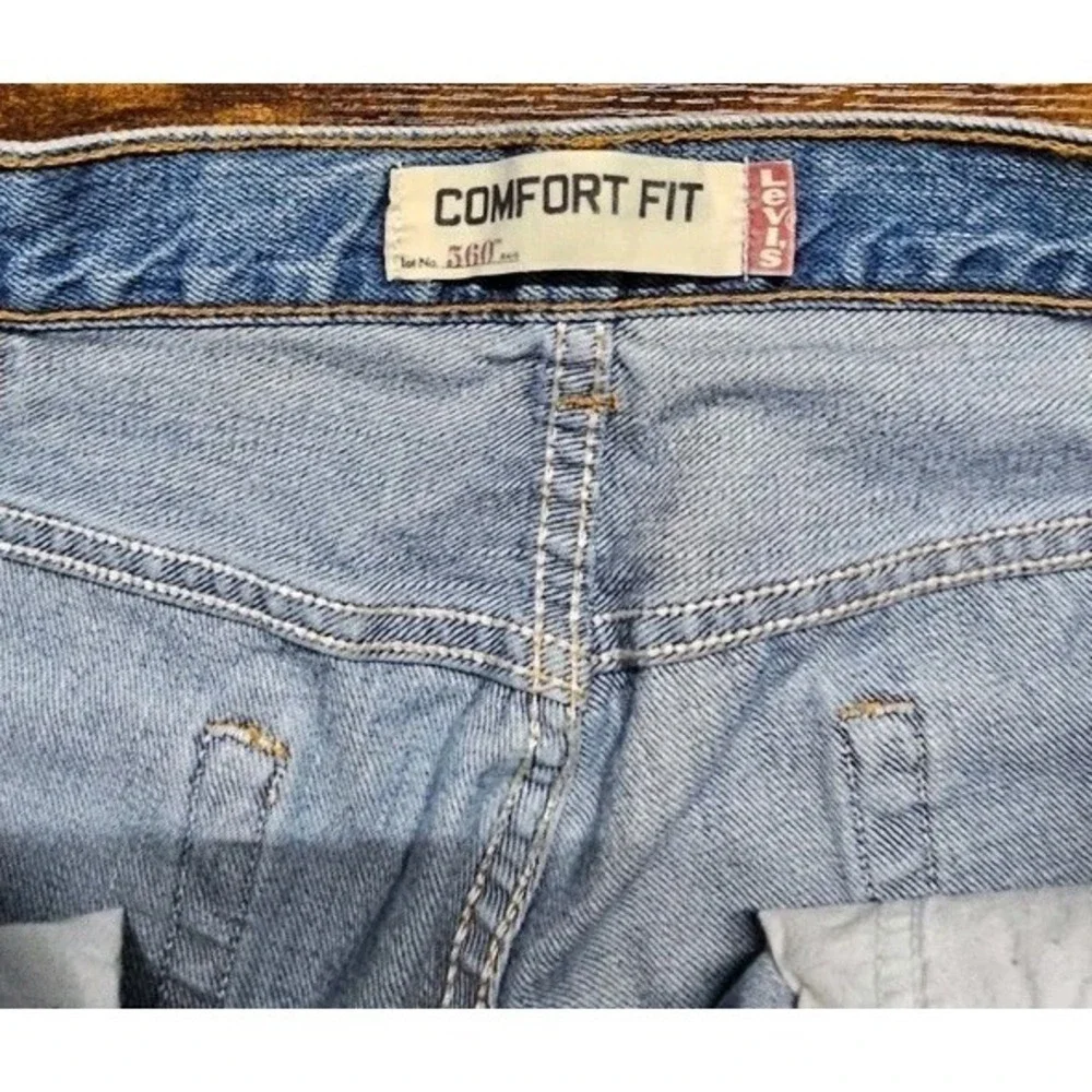 VTG Y2K 560 Loose Comfort Fit Tapered Leg Jeans Men's‎ 33x30 Light Wash